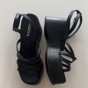 soda platform sandals